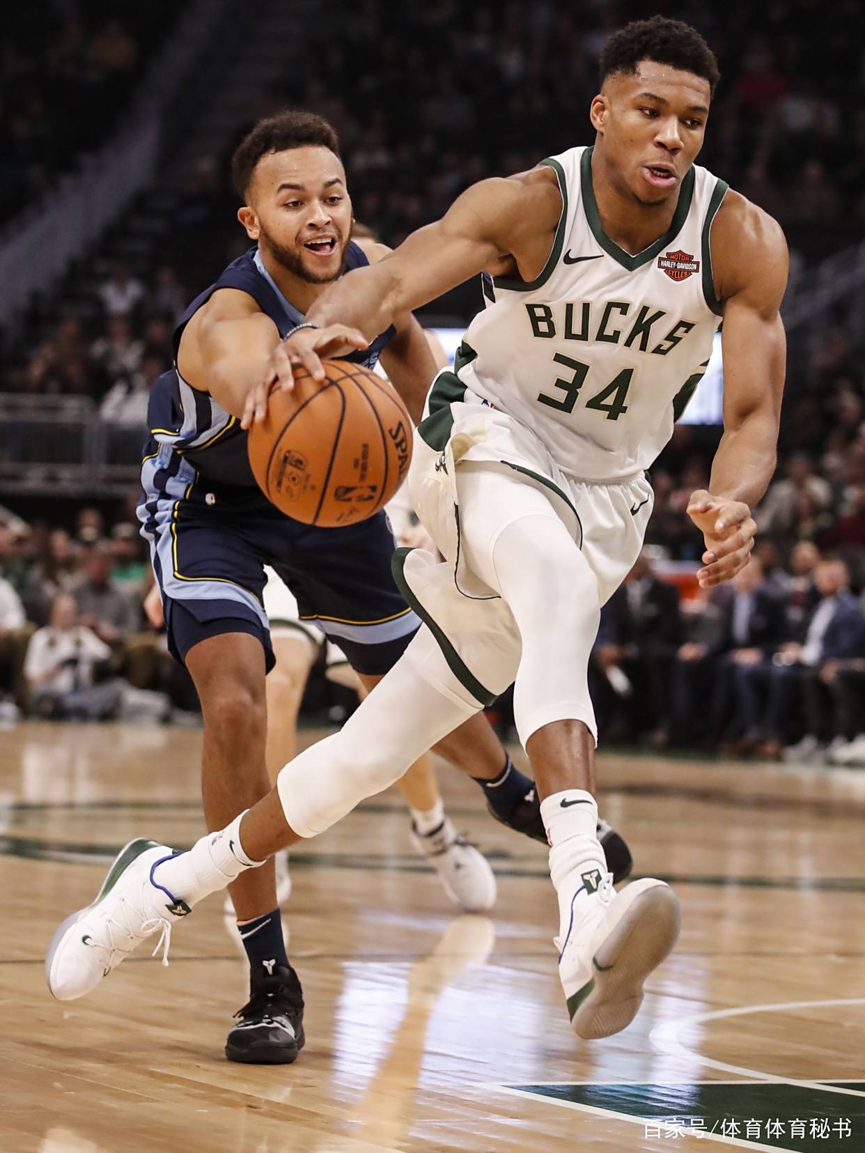 亚博体育-字母哥重返赛场，重要助攻首场状态出色，MAD观众沸腾！赢得满堂喝彩(掘金逆转比赛详情)