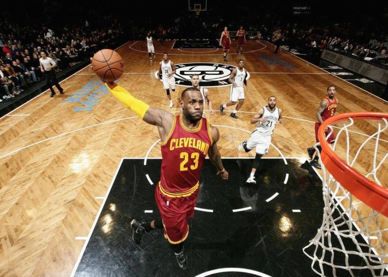 YABO-包含詹姆斯回归赛场，出色防守首场状态亮眼，尤文图斯观众沸腾！的词条